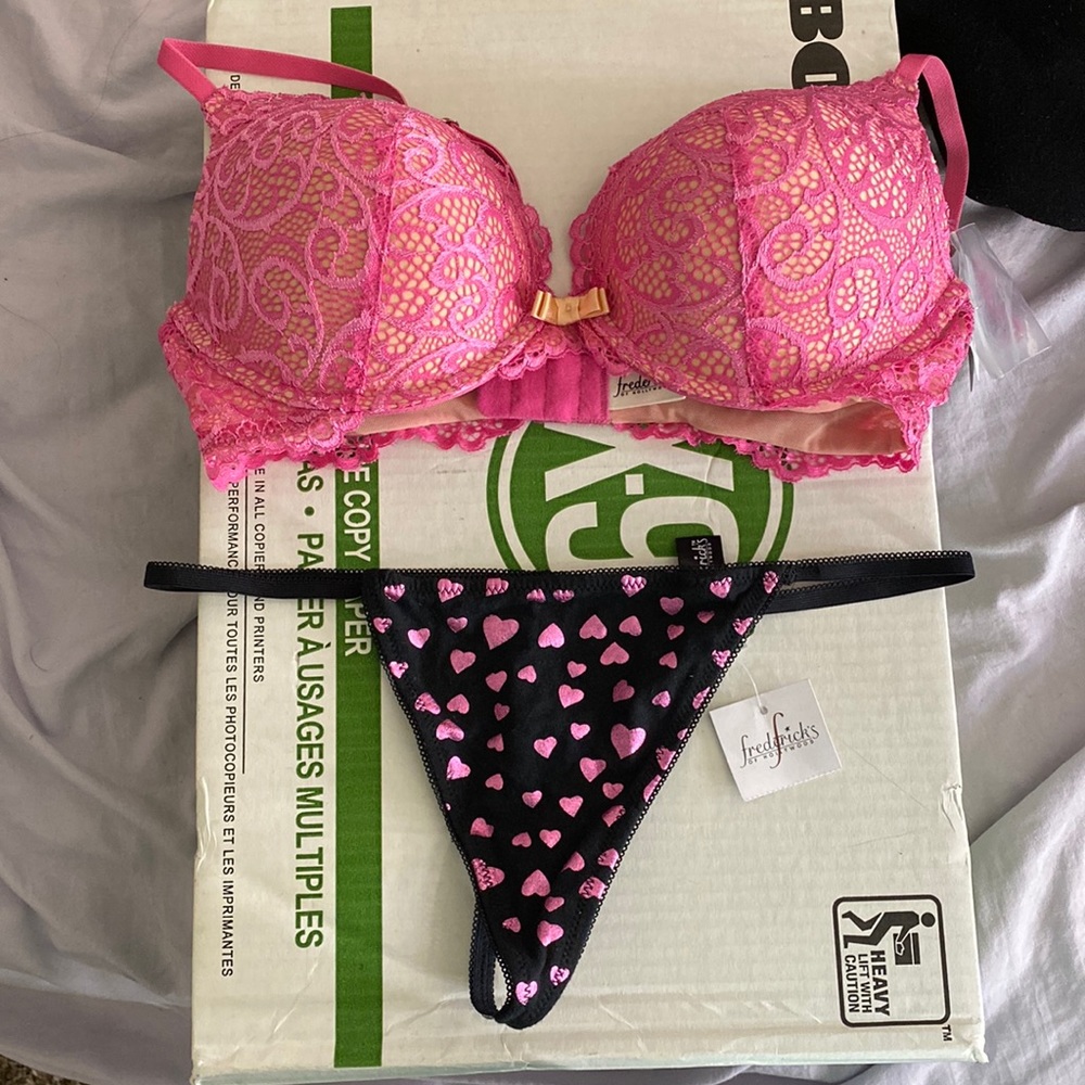 Convertible push up bra with a Heart print underwear